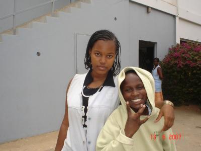 Me 'n my little Bro' ( et aicha laaaaaaaaa derriere  xD )